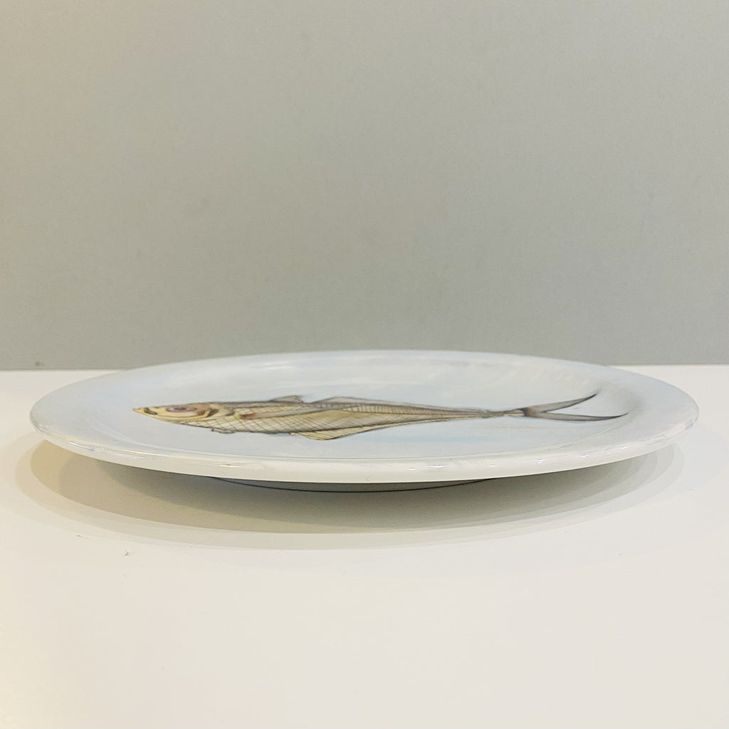 Decorative plate gold fish